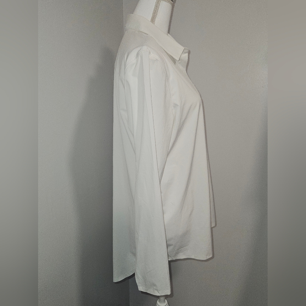 Athleta Crisp White Long-Sleeve Button Down Shirt - Picture 4 of 8